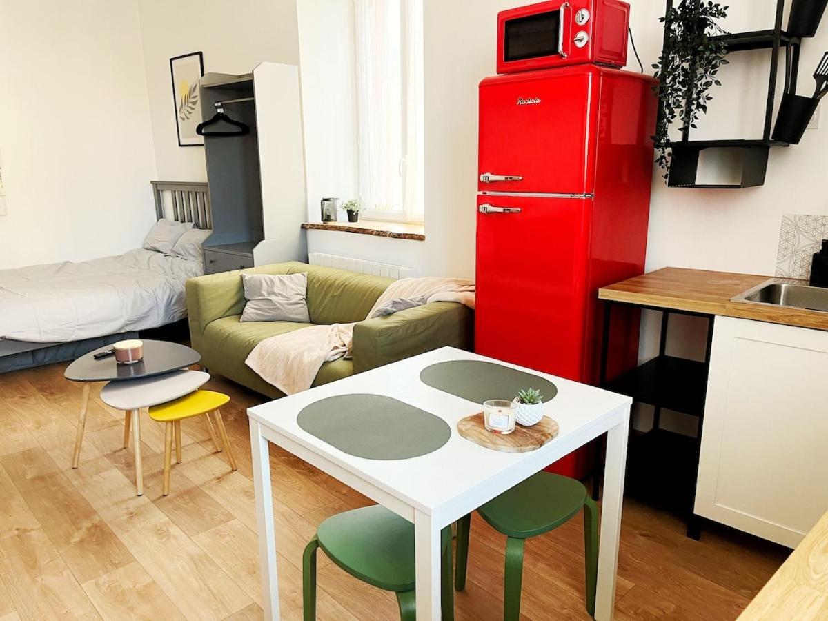 Studio Chic Au Style Retro Moderne Saint-Genix-sur-Guiers Luaran gambar
