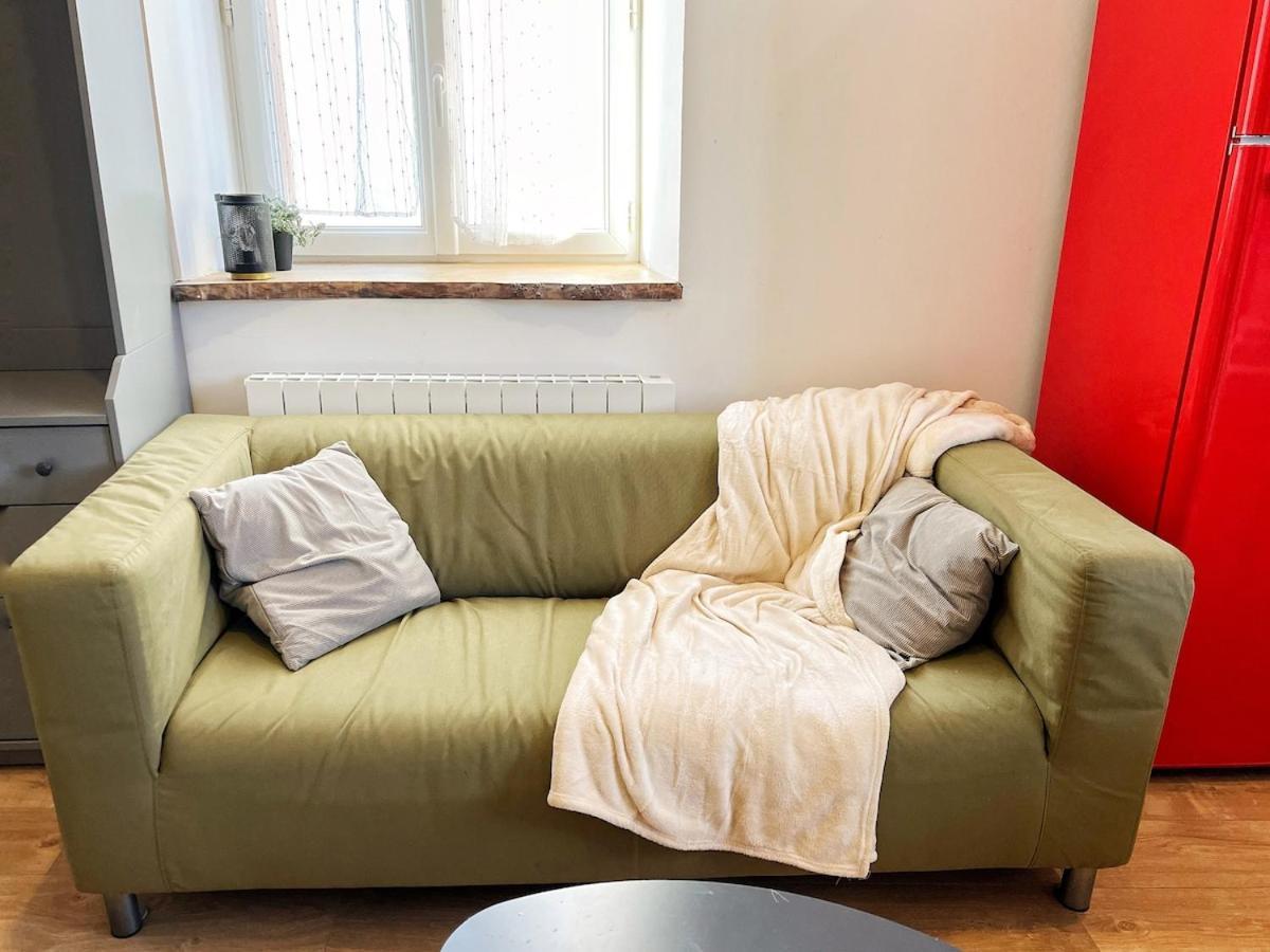 Studio Chic Au Style Retro Moderne Saint-Genix-sur-Guiers Luaran gambar