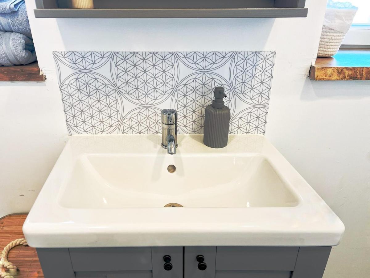 Studio Chic Au Style Retro Moderne Saint-Genix-sur-Guiers Luaran gambar